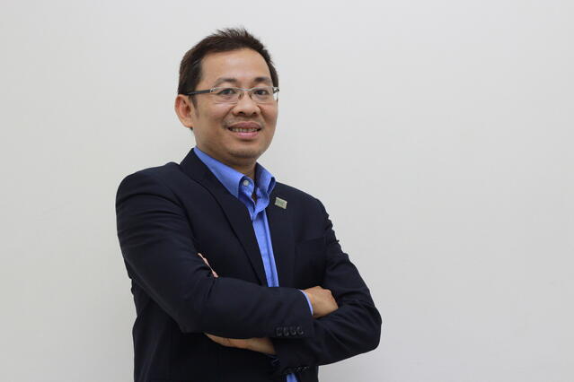 webinar-how-social-erp-improves-collaboration-speaker