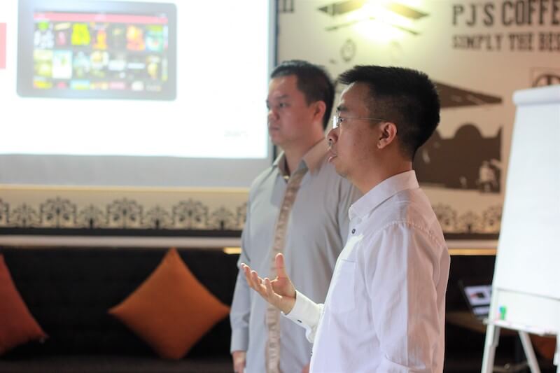 TRG Talk – Cloud: Why Cloud and How to enable Cloud? - Case study of U23 Vietnam