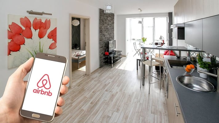Doanh nghiệp khách sạn phản ứng thế nào trước làn sóng sharing economy/ Airbnb?